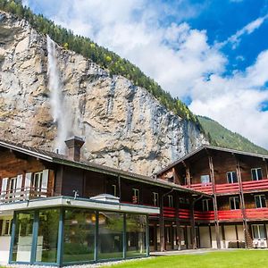 Alpine Base Hostel - Adults Only لوتربرونن Exterior photo