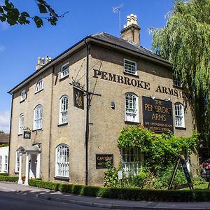 فندق The Pembroke Arms ساليزبري Exterior photo