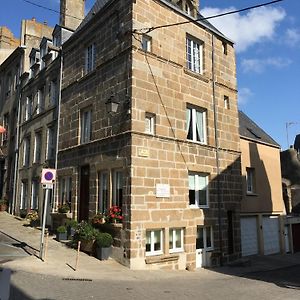 مبيت وإفطار غرانفيل La Maison Des Matignon 2 Exterior photo