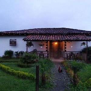 فيلا Chinchináفي Hacienda Cafetera La Gaviota Exterior photo