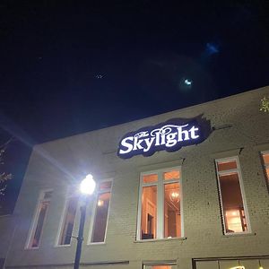 The Skylight Hotel غرينفيل Exterior photo