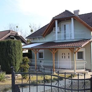 زلاكاروس Villa Premecz Exterior photo