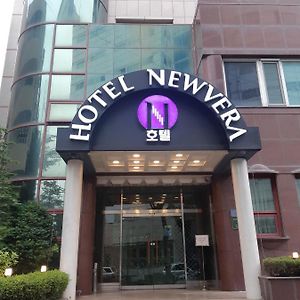 تشونغجو Hotel Newvera Exterior photo