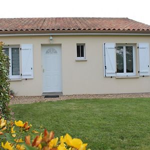 فيلا Maison Avec Jardin Proche Thermes Comprenant Lave-Linge Et Lave-Vaisselle - Fr-1-541-47 لاروش بوزيه Exterior photo