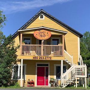 فندق Auberge La Table D'Hote West Brome Exterior photo