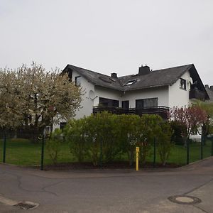 شقة ليمبورغ ان دير لان  في Fewo Landweg Exterior photo