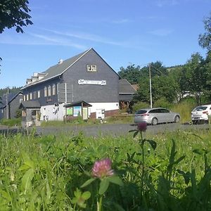 فندق Gasthaus & Pension Am Rennsteig Spechtsbrunn Exterior photo