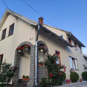 شقة Ciumani  في Rita Vendeghaz Exterior photo