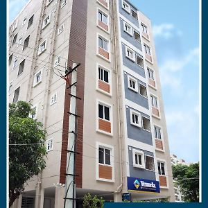 بنغالور Vennela Hotel Apartments Exterior photo