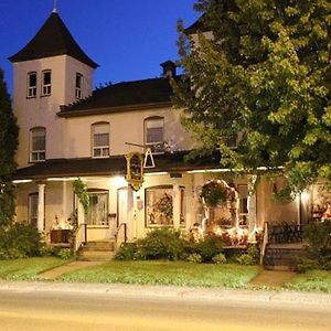 فندق Auberge Les Deux Tours Chicoutimi Exterior photo