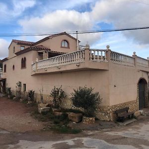 منزل الضيف Oliete  في Casa Rural El Huerto Del Trucho Exterior photo