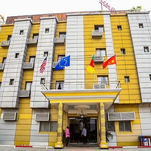 Hotel Libertis دوالا Exterior photo