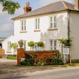 برودواي Smallbrook Cottage Exterior photo