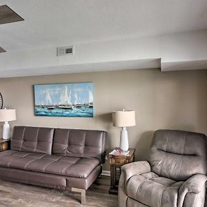 Middle Bass Condo With Balcony, Lake Erie Views بوت-إن-باي Exterior photo