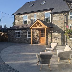 Carno Cambrian House B & B Exterior photo