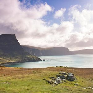 Isle Of Skye Guest House كيلاكين Exterior photo