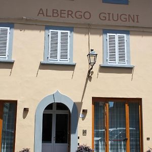 Albergo Giugni براتو Exterior photo