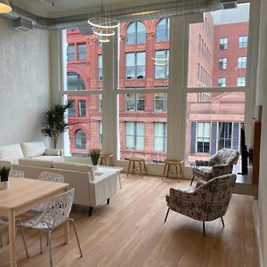 Lou-City Penthouse Suite! Savor Life With Hollyhock لويفيل Exterior photo