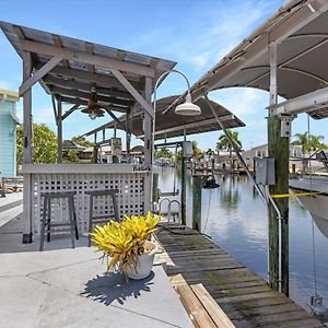 Saint James City Waterfront Petite Retreat With Private Pool & Gulf Access - Villa Boat House - Roelens Vacations Exterior photo
