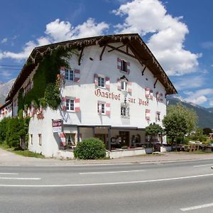 فندق ميمنغفي  Gasthof Zur Post Exterior photo