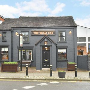 فندق The Royal Oak Biddulph  Exterior photo