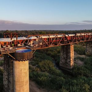 Kruger Shalati - Train On The Bridge & Garden Suites سكوكوزا Exterior photo