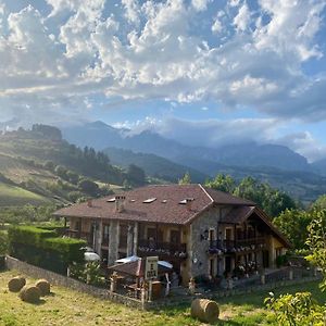 كانتابريا Posada El Corcal De Liebana Exterior photo