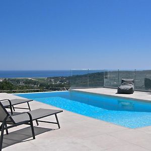 Tavronitis Modern Villa With Infinity Pool Close To The Sea Exterior photo