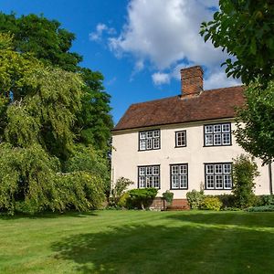 Pounce Hall -Stunning Historic Home In Rural Essex سافرون والدن Exterior photo