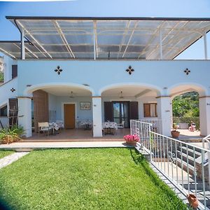 أكوافريدا B&B La Giara Exterior photo