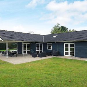 Bøstrup 14 Person Holiday Home In H Jslev Exterior photo