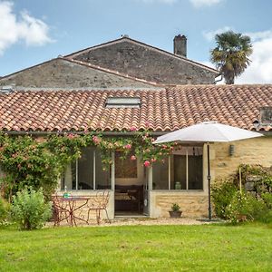 فيلا Borderies- Le Logis De L'Epiniere- Gite De Charme Les Nouillers Exterior photo