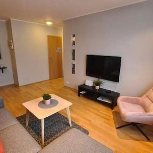 Kirkjufell Central Apartment غْروندافيوردور Exterior photo