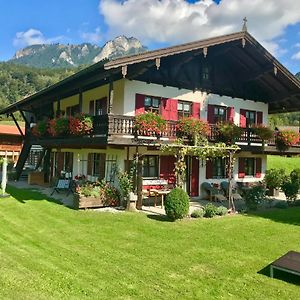 Ferienwohnung Draexl Garten Und Bergblick Nußdorf am Inn Exterior photo