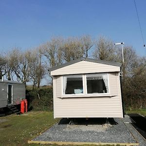 فيلا Sycamores Caravan هيلستون Exterior photo