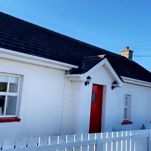 Malin Head Be'S Cottage Exterior photo