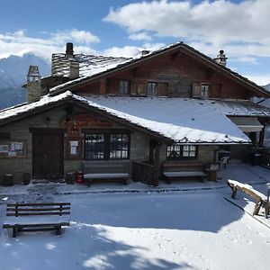 القديس نقولا Hotel Ristoro Vagneur Exterior photo