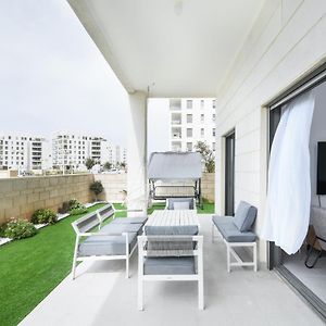 Stunning 4-Bedroom Apartment Next To Achziv Beach By Sea N' Rent نهاريّا Exterior photo