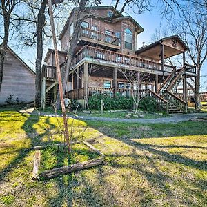 Family Home With Boat Dock, Fire Pit And Balcony Trinity Exterior photo