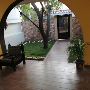 فيلا سيوداد فاليسفي Casa Mango Exterior photo