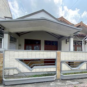 فيلا Ngabeanفي Aw Simply House Yogyakarta Exterior photo