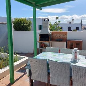 شقة Casa Antonia Reyes, A La Sombra De Famara Munique Exterior photo