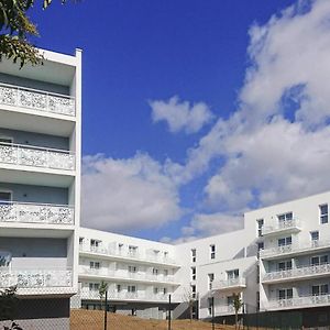 2-Room Flat In The Residence Les Coteaux De Jonzac With Balcony Exterior photo