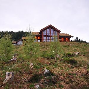 فيلا نوردفيورديدفي Cabin In Beautiful Surroundings At Harpefossen Exterior photo