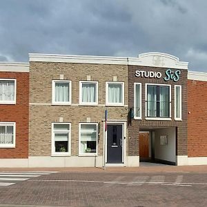 Steenbergen  Hotel Studio Sis Exterior photo