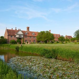 نورويش A Luxury Tudor Hall & Gardens Located On Breath-Taking Norfolk Estate Exterior photo