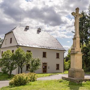 فندق Penzion U Krizove Cesty Tvrdkov Exterior photo