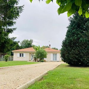 فيلا Maison Familiale Avec Jardin De 1500M2 Saint-Genes-de-Fronsac Exterior photo