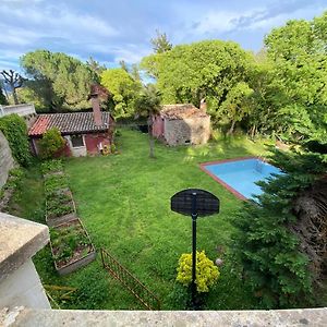 شقة Pequena Masia En El Bosque Con Piscina Y Juegos Bescanó Exterior photo