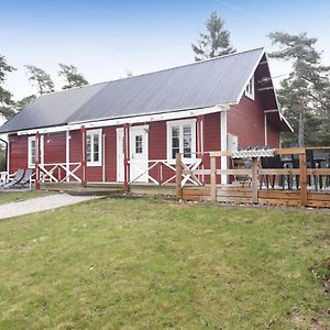 Endre Pet Friendly Home In Visby With Kitchen Exterior photo